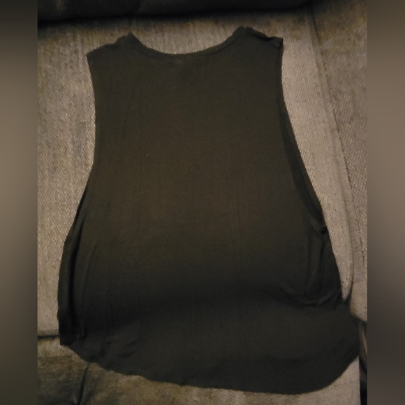 Tank - Picture 3 of 5